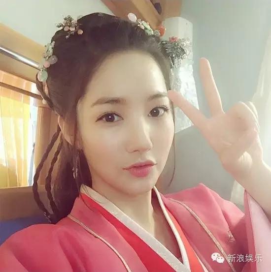 允兒招架不住古裝？韓國女星古裝LOOK一覽 誰贏了？