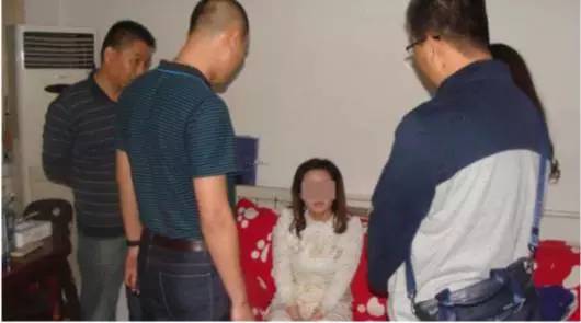 警方抓捕嫌疑人龐某衛現場。警方供圖