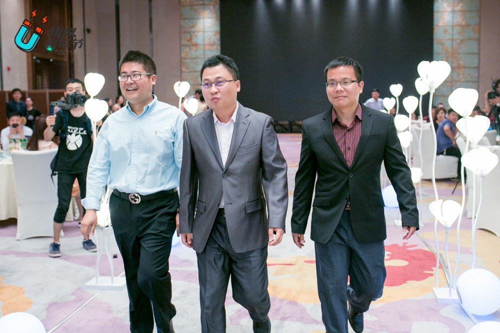接下來這一組，人稱“江湖三……”