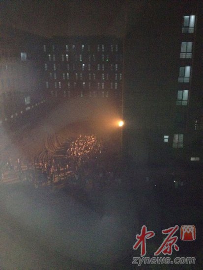 河南大學(xué)民生學(xué)院女生宿舍凌晨著火 無(wú)人員傷亡