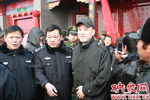 郭達(dá)現(xiàn)身馬街書會(huì)現(xiàn)場(chǎng)。