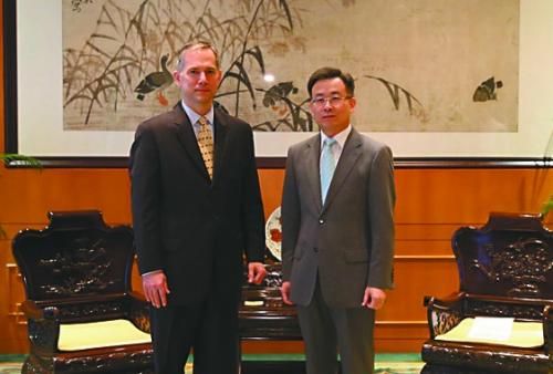 27日,中國外交部駐港特派員宋哲會見夏千福。