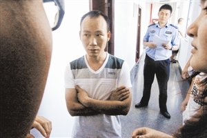 家屬沉默悲痛，不愿提起更多。