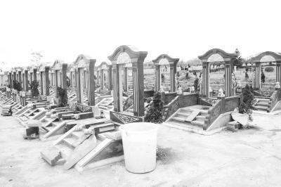 海口部分墓園賣(mài)活人墓 價(jià)格數(shù)千至十幾萬(wàn)元不等