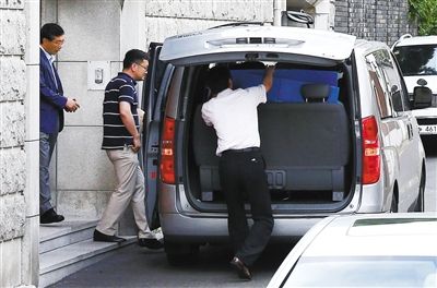 16日,為追征前總統全斗煥的非法資金,韓國檢察廳搜查其住宅和家族企業。