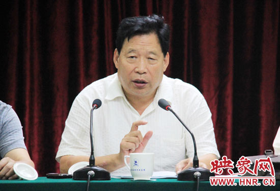 河南省愛心基金會理事長張世軍講話。