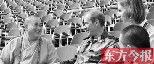 克里姆林宮警衛司令謝爾蓋將軍會見釋永信，一同觀看排練