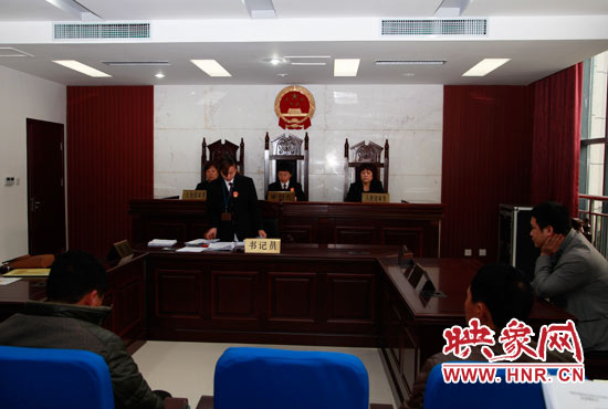 11月13日，金水區(qū)法院集中宣判了6起拖欠農(nóng)民工工資案件。