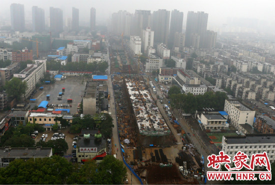 明年春節前高架橋部分道路將建成通車。