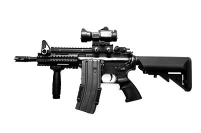 M16步槍，全槍長：986mm，空槍重：3.26公斤，戰(zhàn)斗全重：4公斤，最大有效射程：800米