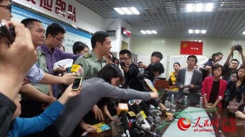 廣州軍區廣州總醫院發布會現場。