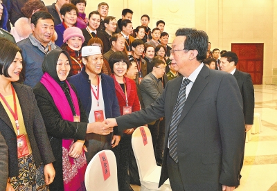1月20日上午，省委書記、省人大常委會主任郭庚茂,省委副書記、省長謝伏瞻等親切接見了省民族團結(jié)