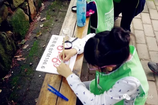 寶貝，爸爸媽媽一直在身后看你認(rèn)真完成任務(wù)！我的女兒棒棒噠！