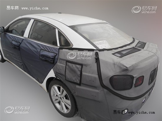 北京現代全新中級車