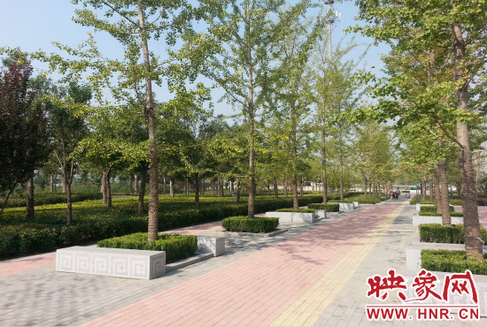 綠色生態(tài)廊道建設為市民提供了更多的休閑娛樂的場所。