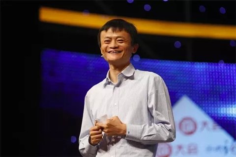 2011年8月17日，阿里巴巴集團(tuán)宣布，將提供30億元無(wú)息貸款，幫助員工解決首次置業(yè)問(wèn)題，每人最高可申請(qǐng)30萬(wàn)元。此外，阿里巴巴還將投入5億元設(shè)教育基金，通過(guò)和教育機(jī)構(gòu)共同辦學(xué)、與現(xiàn)有學(xué)校合作，解決員工子女入園、上學(xué)問(wèn)題;向基層員工發(fā)放一次性的物價(jià)、子女教育補(bǔ)貼，預(yù)計(jì)總額超過(guò)4000萬(wàn)元。