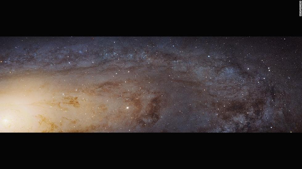 離銀河系較近的仙女座星系可以在晴朗的黑夜被肉眼觀測(cè)到。