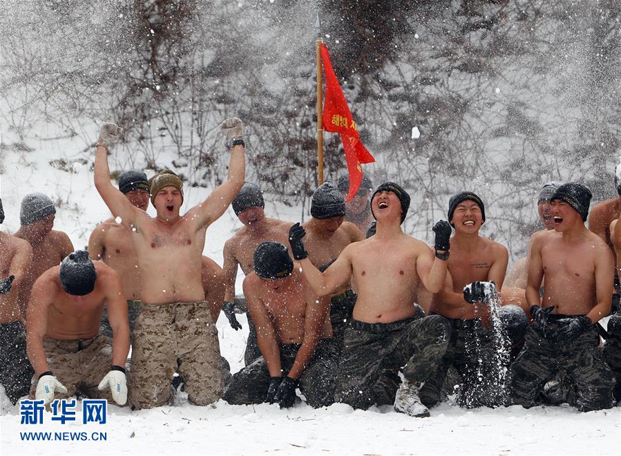 韓美舉行極寒雪地聯合訓練(高清組圖)