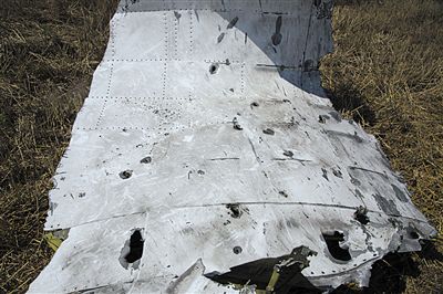 MH17墜機(jī)現(xiàn)場(chǎng)照片下藏著多少信息？