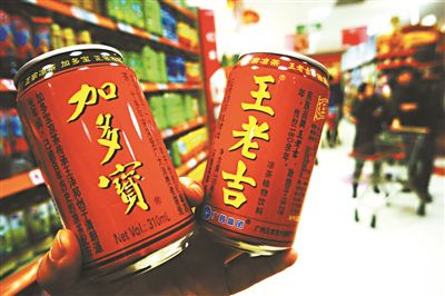 廣東省高級人民法院一審宣判，紅罐涼茶裝潢所有權歸屬于王老吉，加多寶稱將上訴供圖/CFP